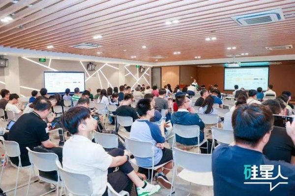 闪电策略 【3小时沙龙实录浓缩】AI 与硬件——探索多模态交互与场景落地新机遇